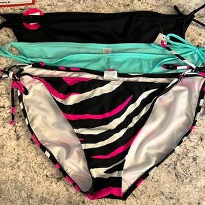 Tie bikini bottoms